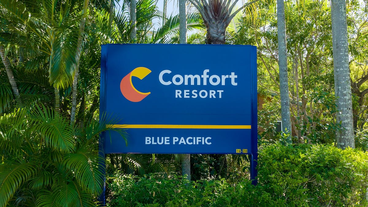 logo entry