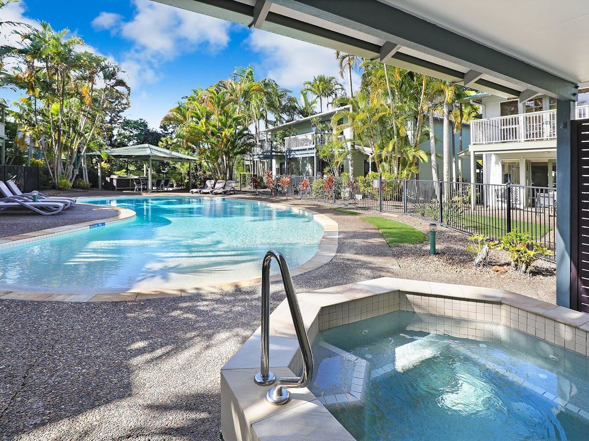 Coral Beach Noosa Resort Pool and Spa