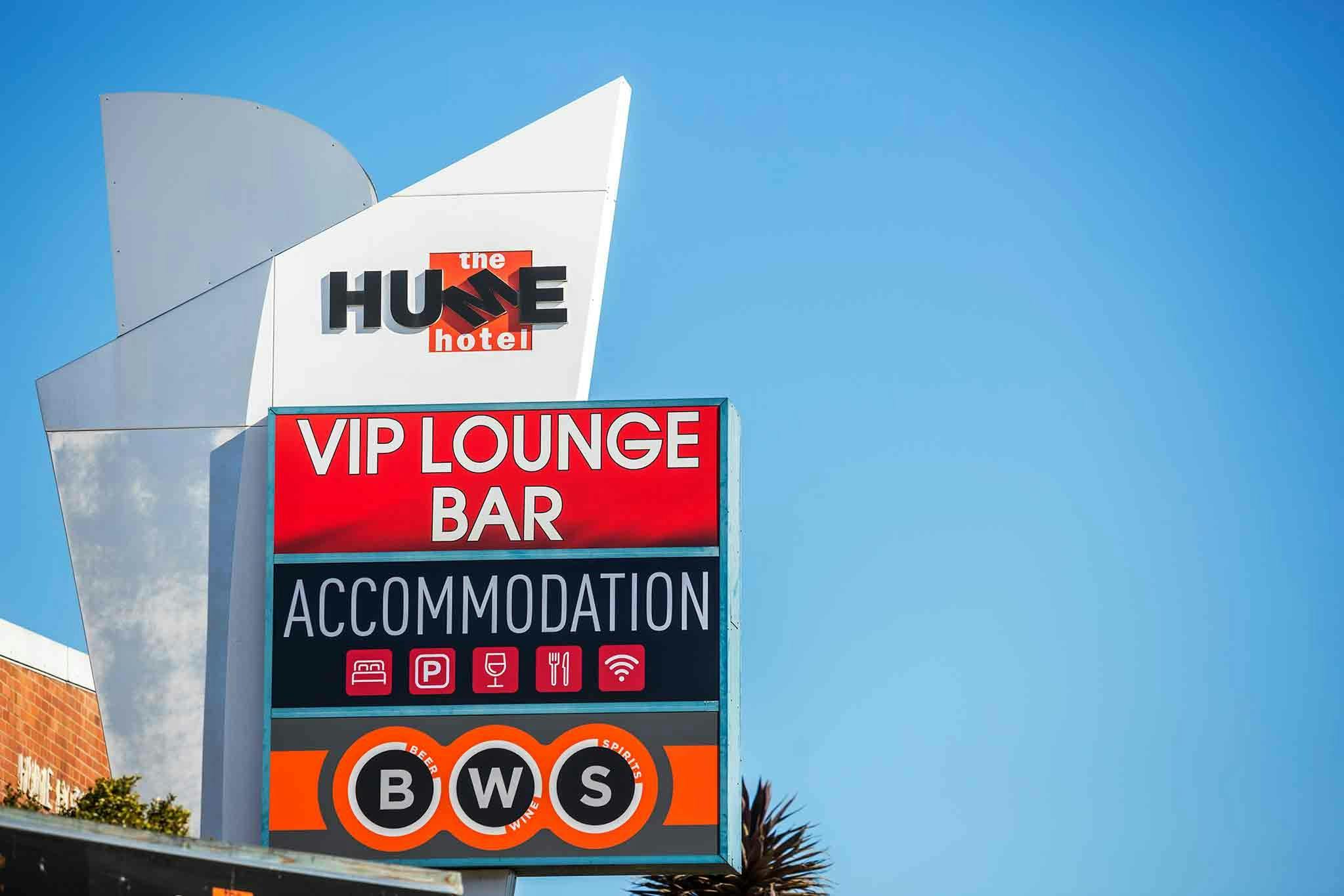 Nightcap at Hume Hotel