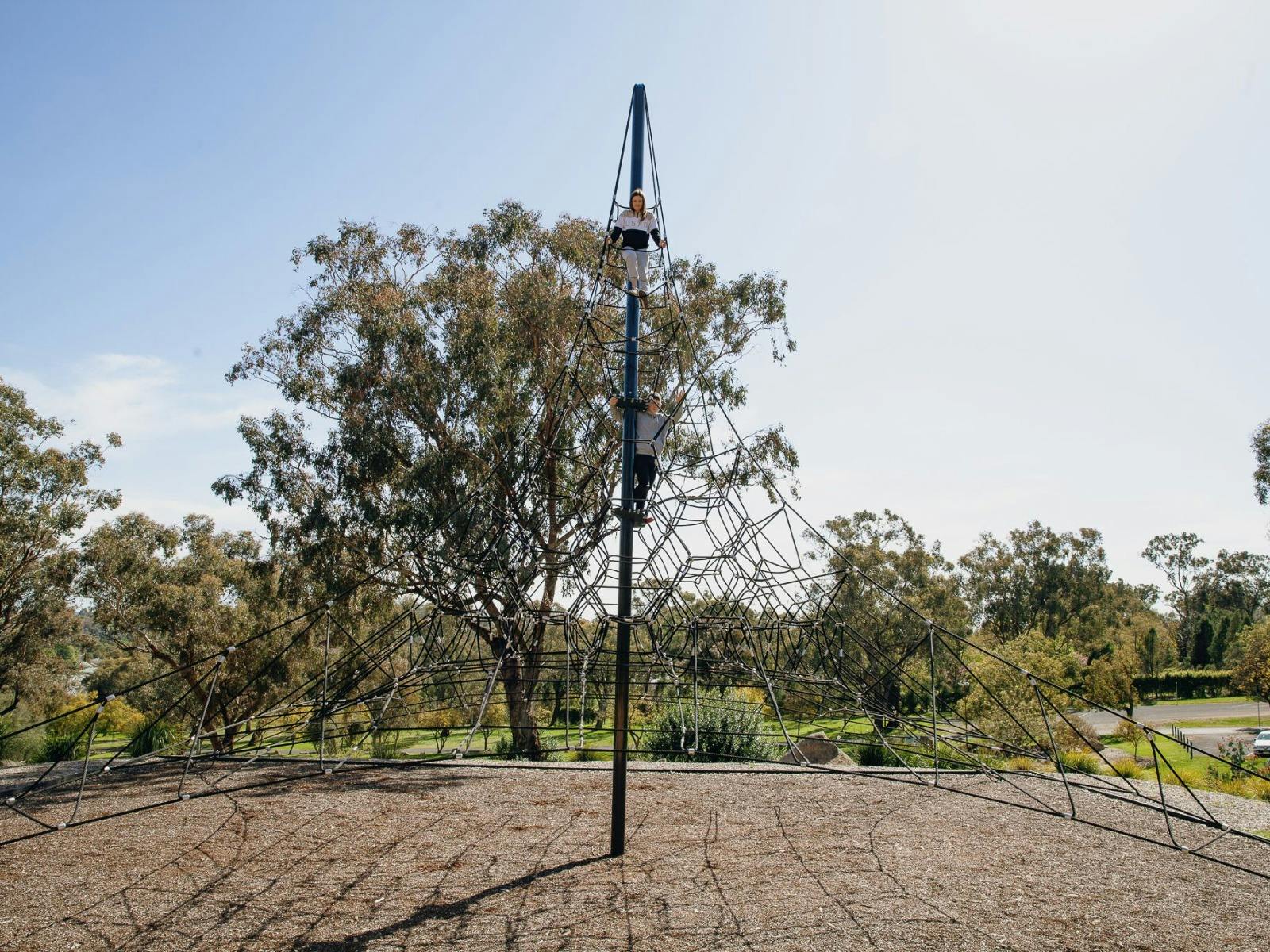 カウラの自然をベースにした冒険遊び場