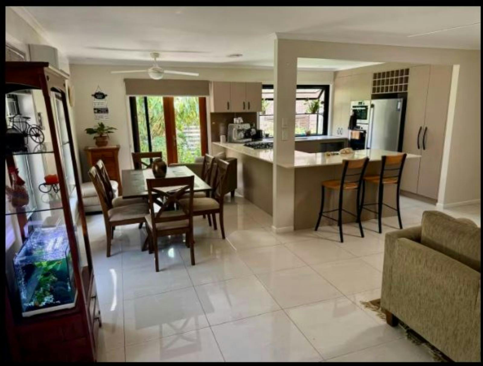 By The Beach Getaways - QLD