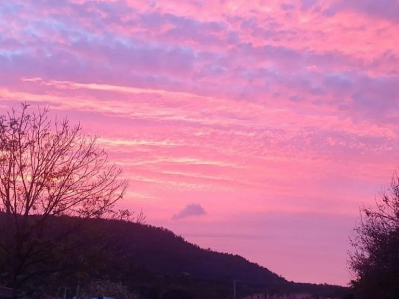 Tasmanian sunrise enroute to Cradle Mountain