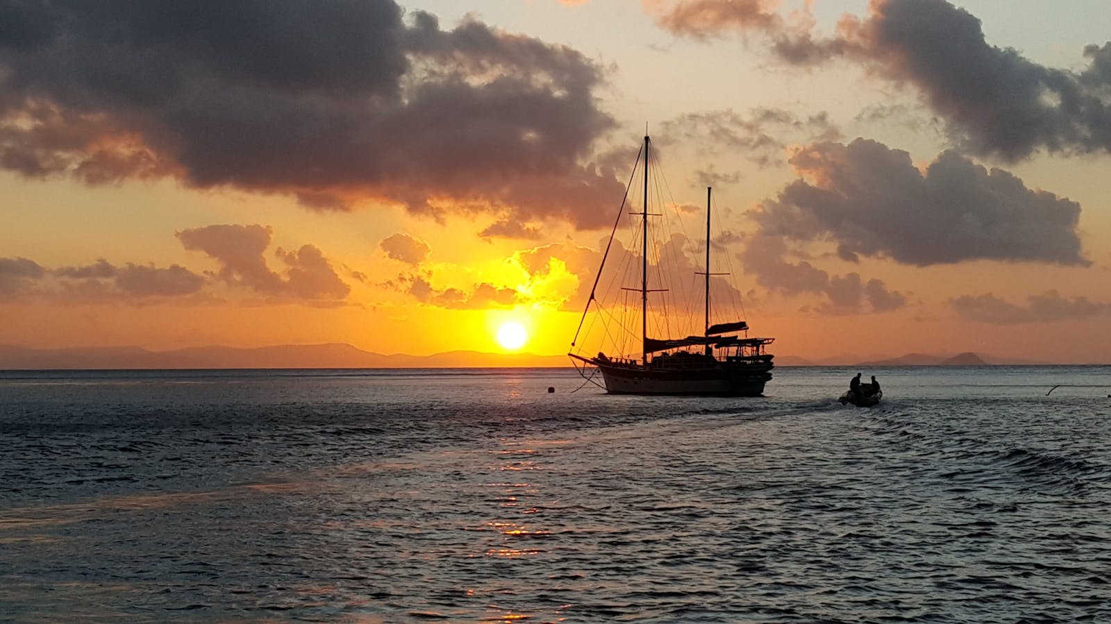 Whitsundays Sailing Adventures