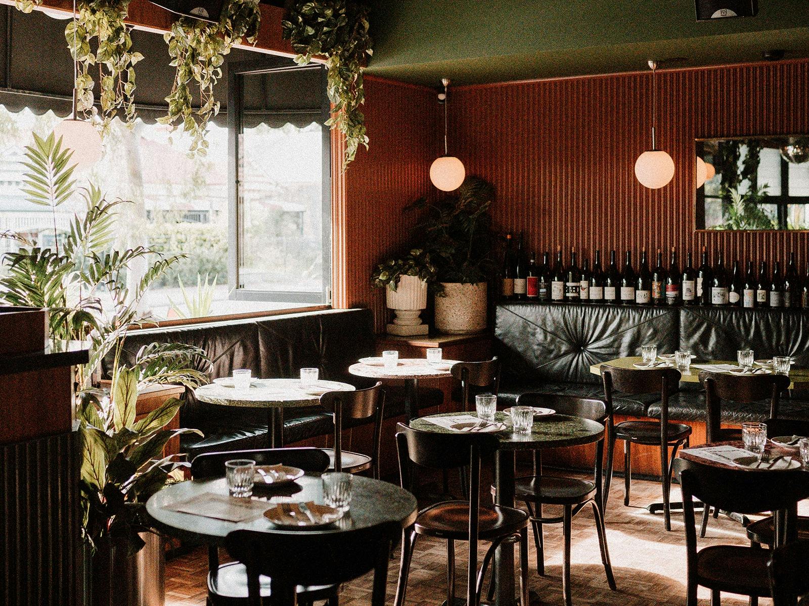 Inside Si Paradiso