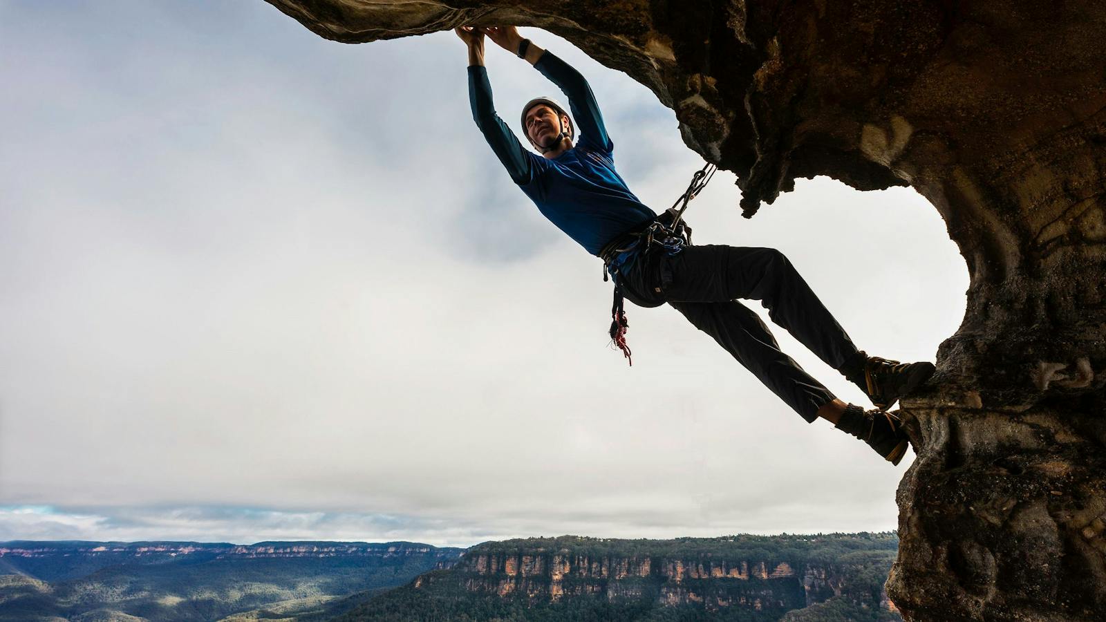Learn to lead climb, indoor to outdoor conversion, anchoring course, SRT