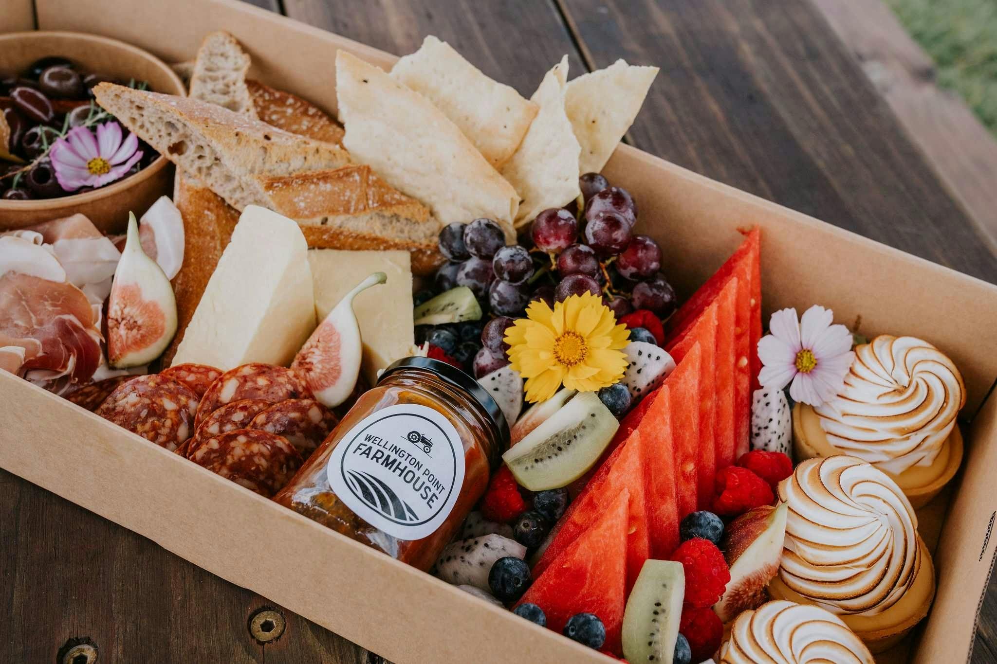 Laze on the Lawn - Picnic at The Farmhouse