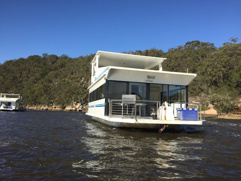 Luxury Afloat Hawkesbury River and Brooklyn Sydney, Australia