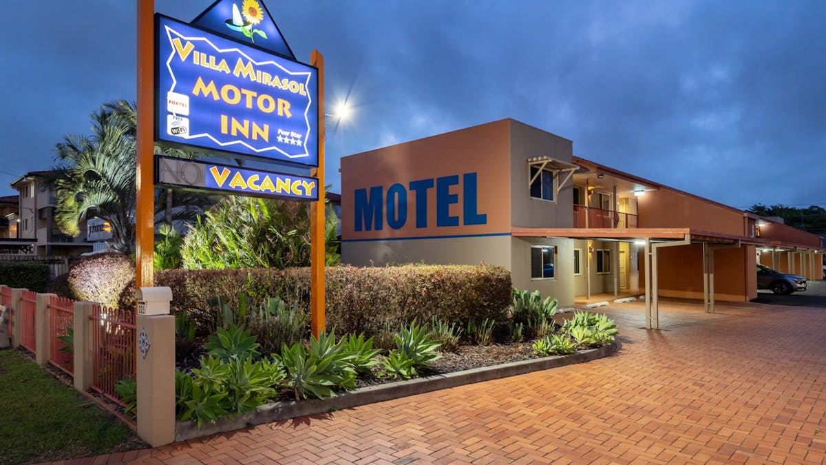 Villa Mirasol Motor Inn Exterior