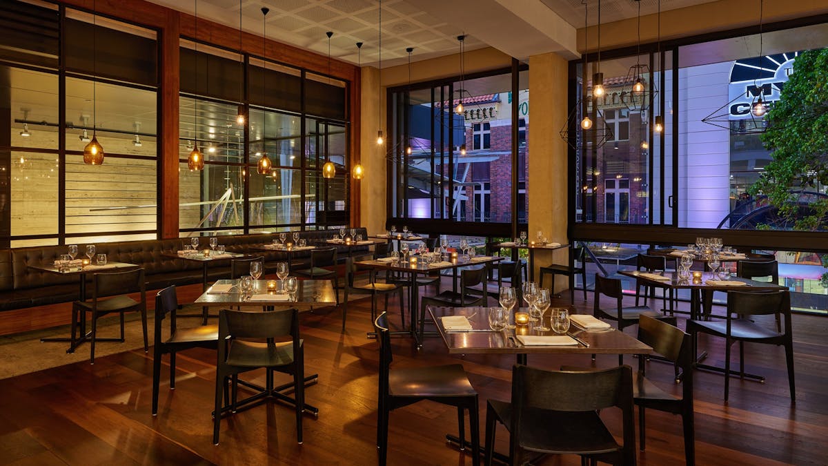 Lennons Restaurant & Bar - Level Two of Hyatt Regency Brisbane