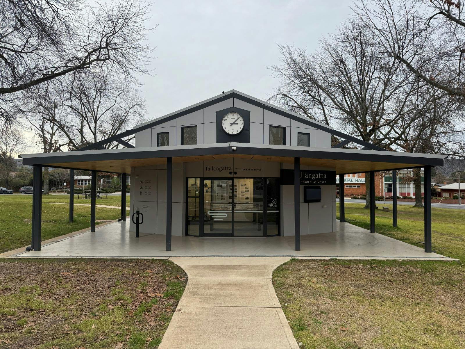exterior of the Tallangatta Visitor Centre