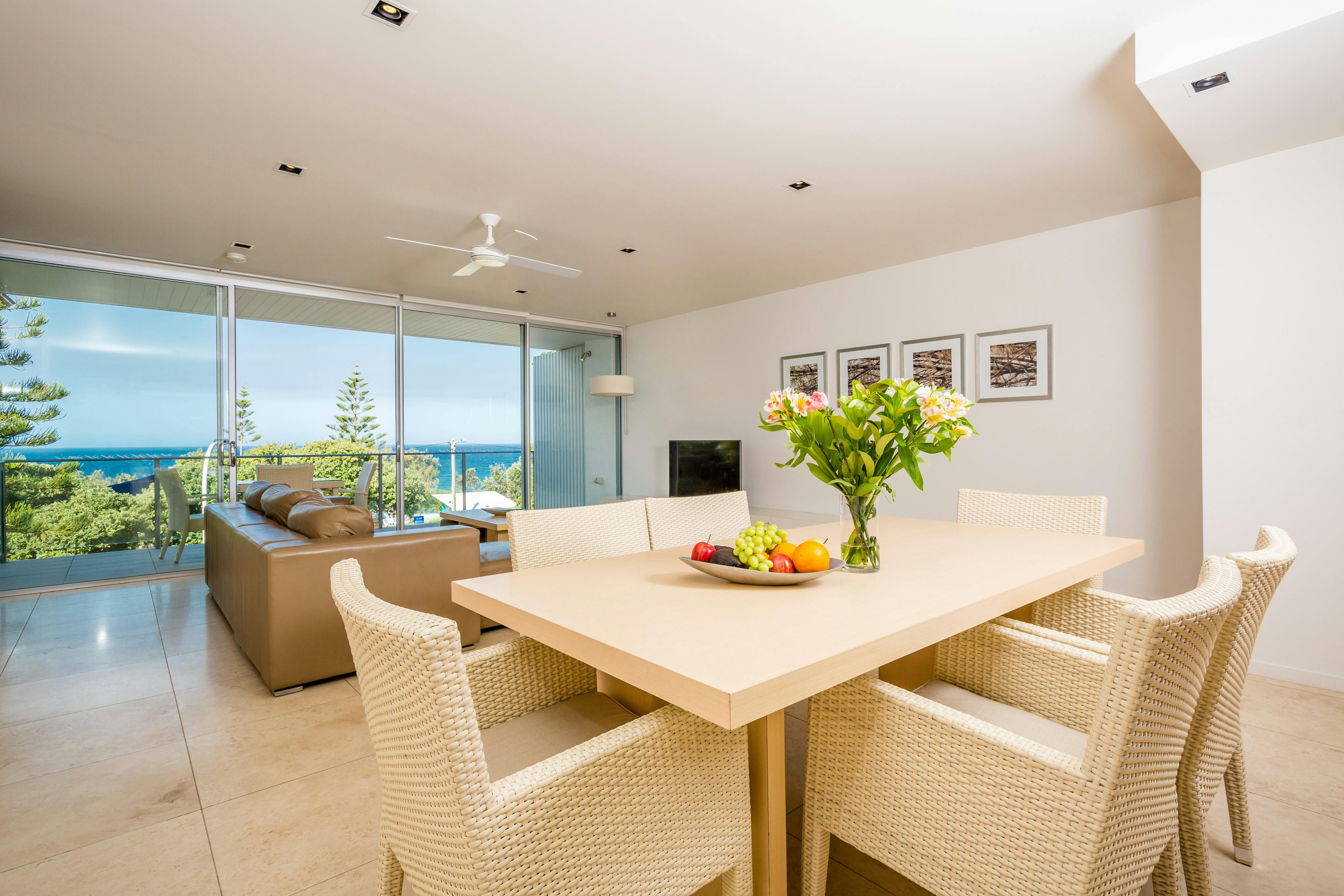 3 Bedroom 3 Bathroom Apartment