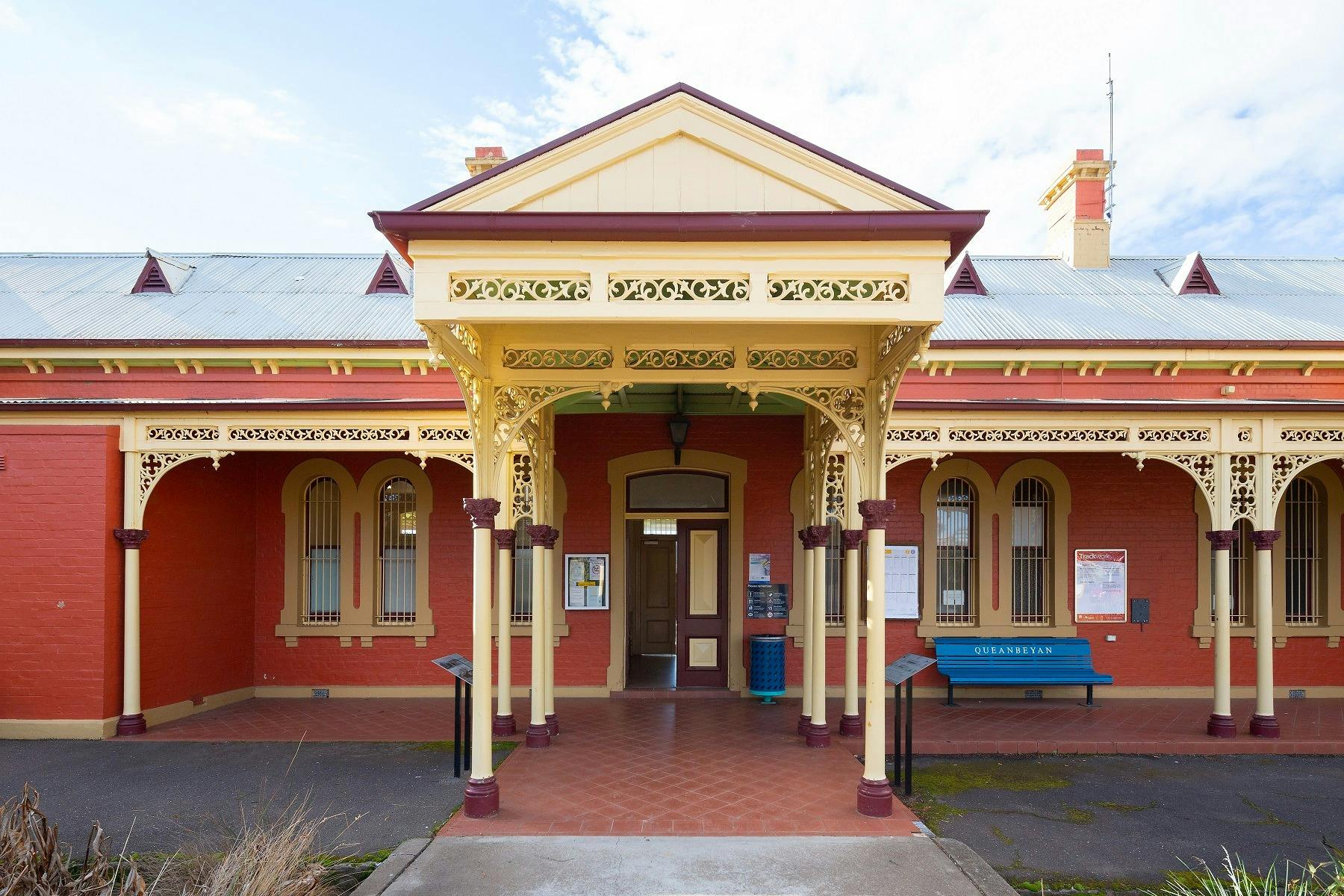 Queanbeyan Railway Station
