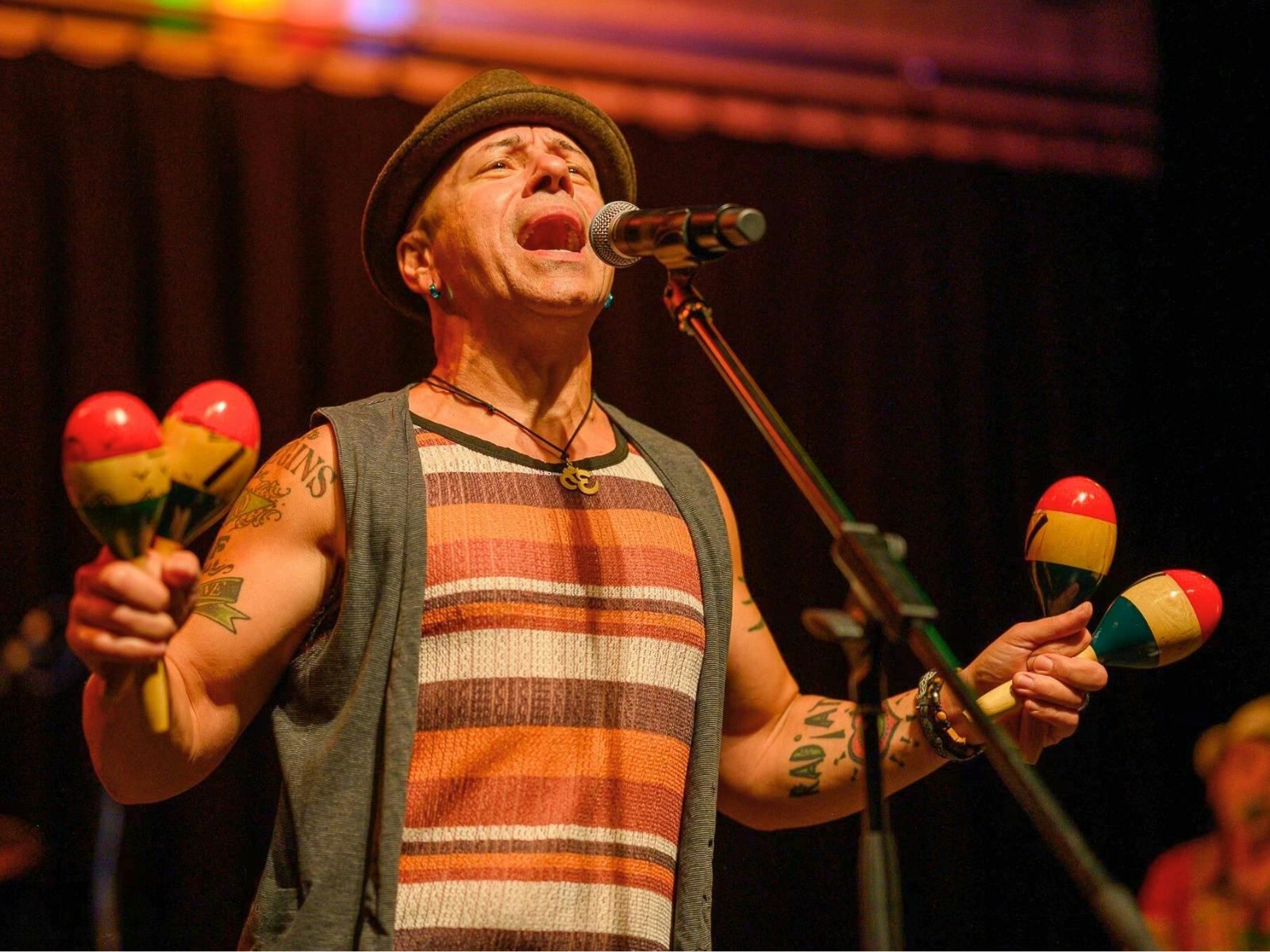 Santana & The Doobie Brothers Tribute Live On Stage
