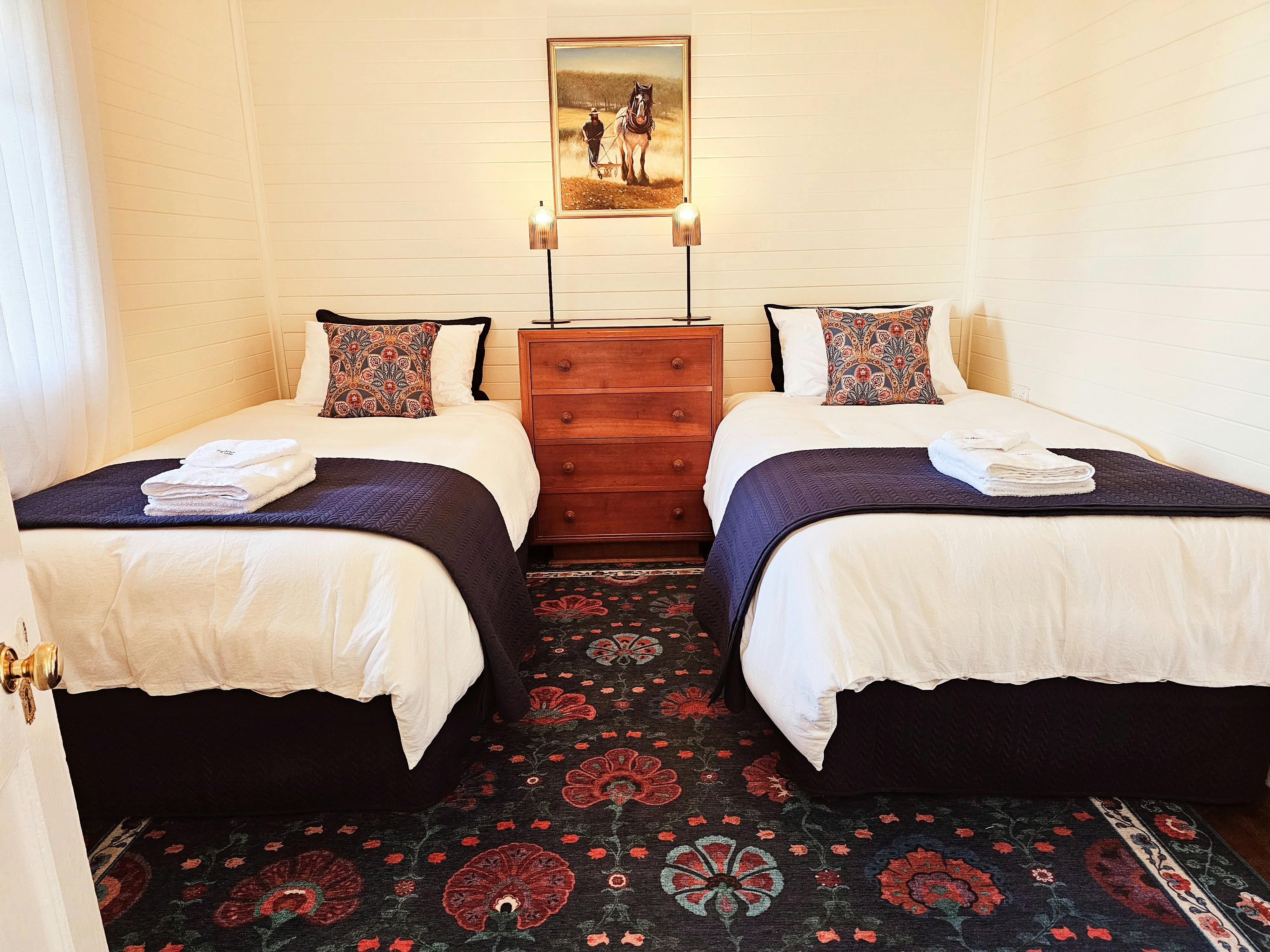 Oaktree King Single 1