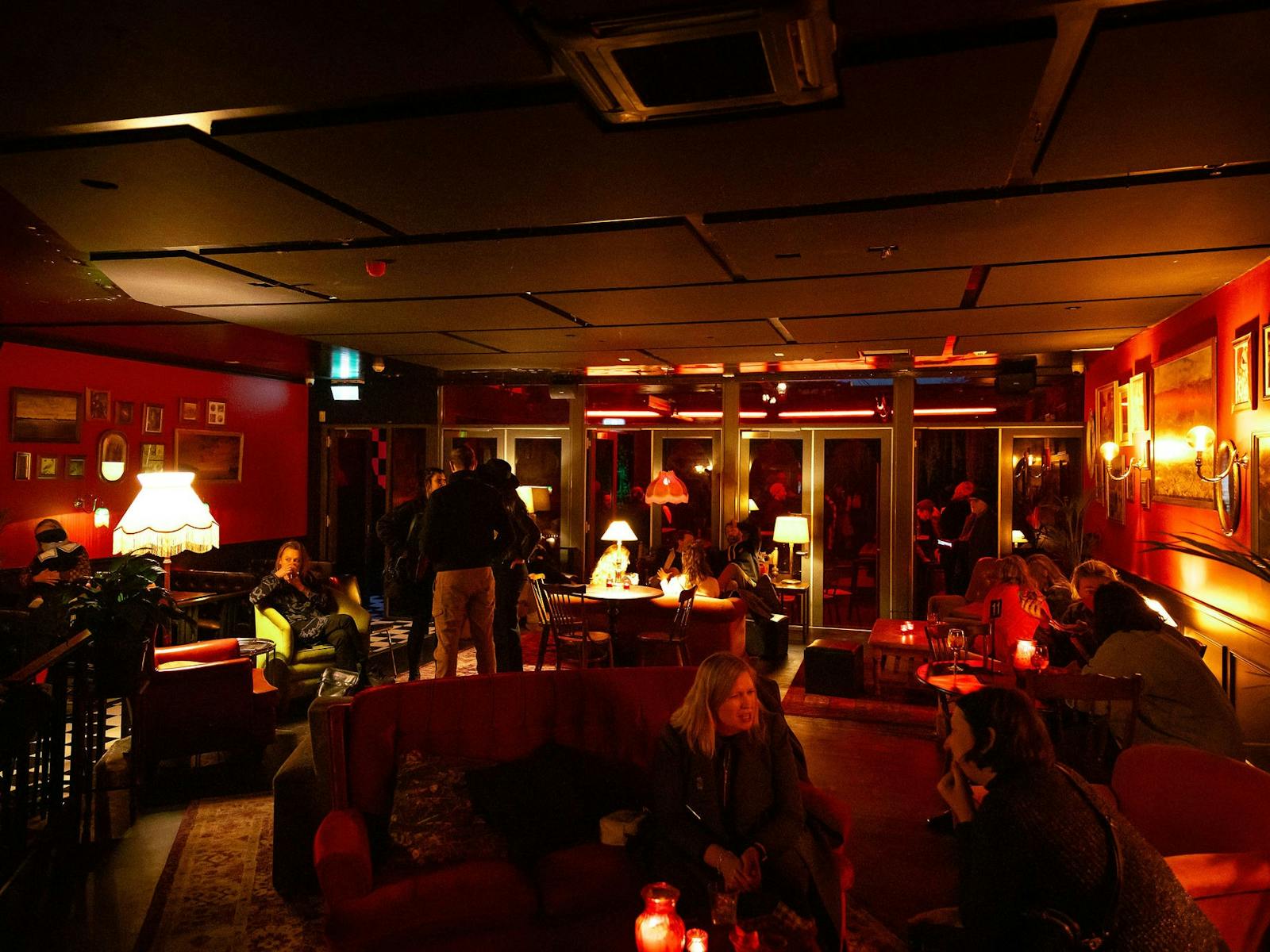 Altar Bar