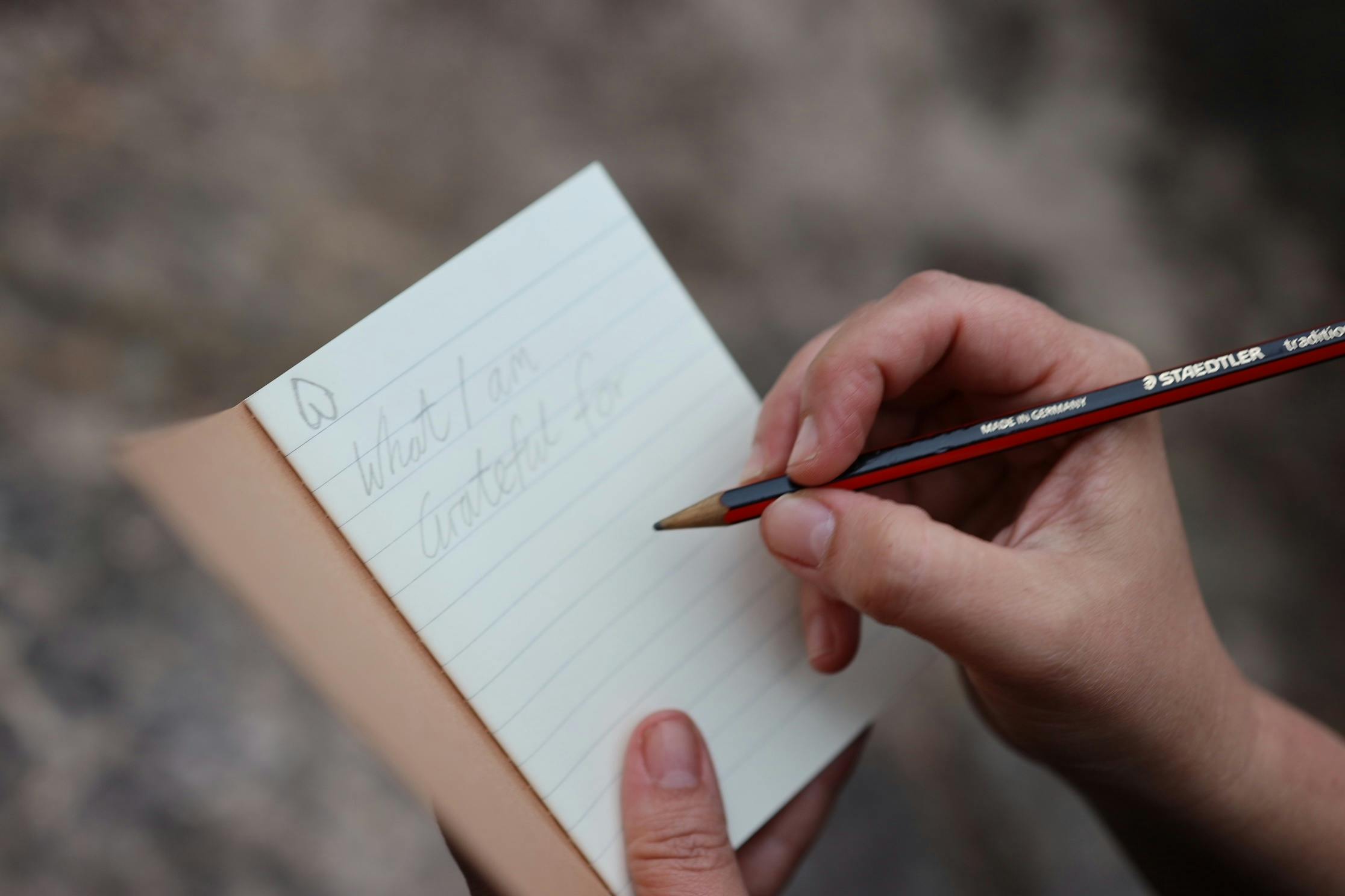 Gratitude note book close with words