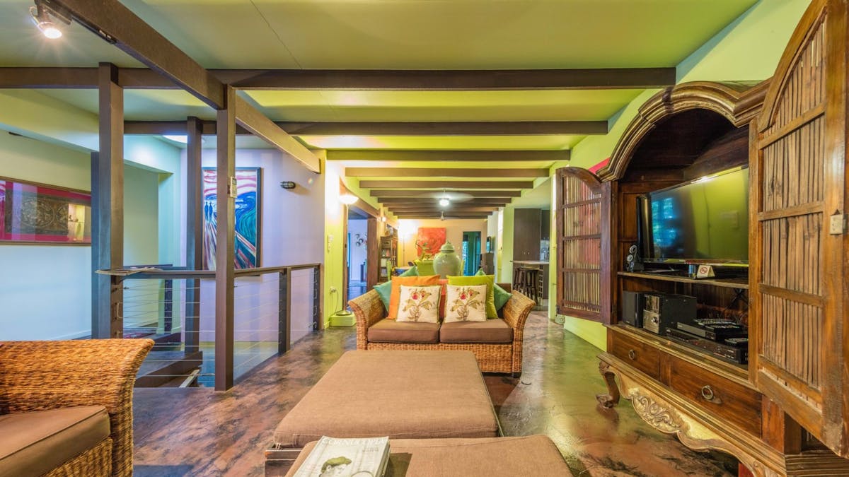 Celadon Holiday House - Lounge