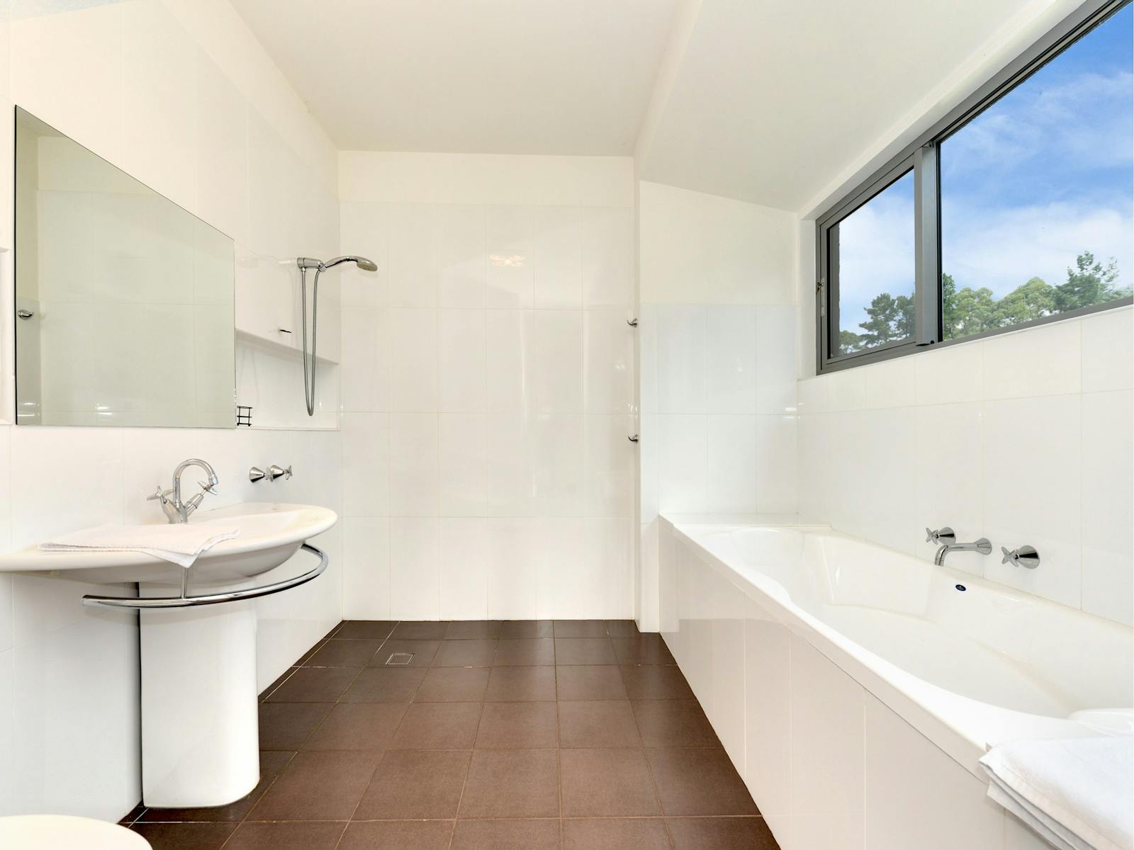 Cloudy Bay Lagoon Estate: Bathroom