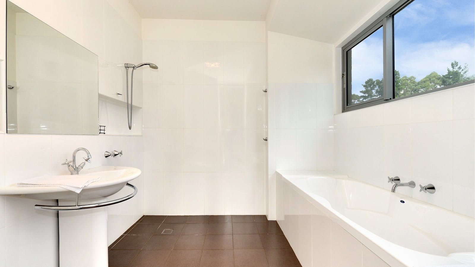 Cloudy Bay Lagoon Estate: Bathroom