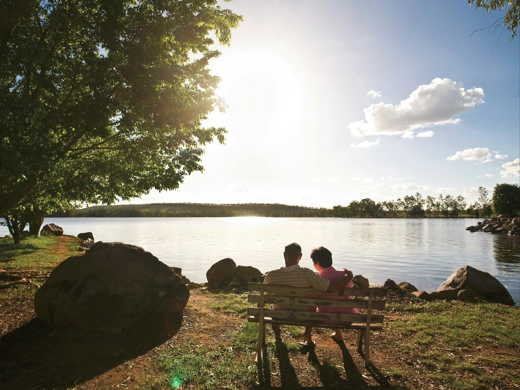 Enjoy the serenity of an inland dam. Enjoy the serenity of an inland dam.