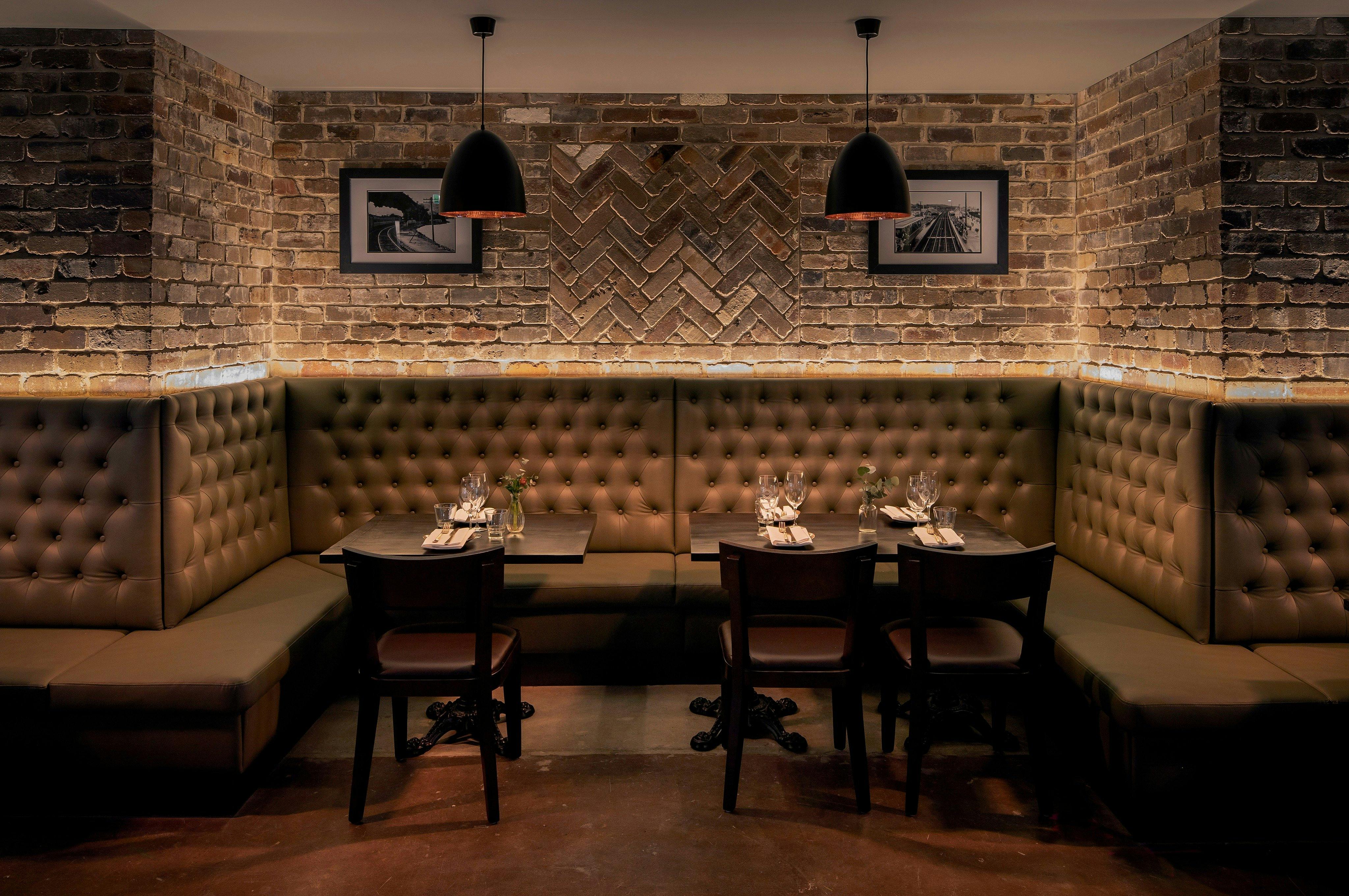 餐厅内的私人包厢座位