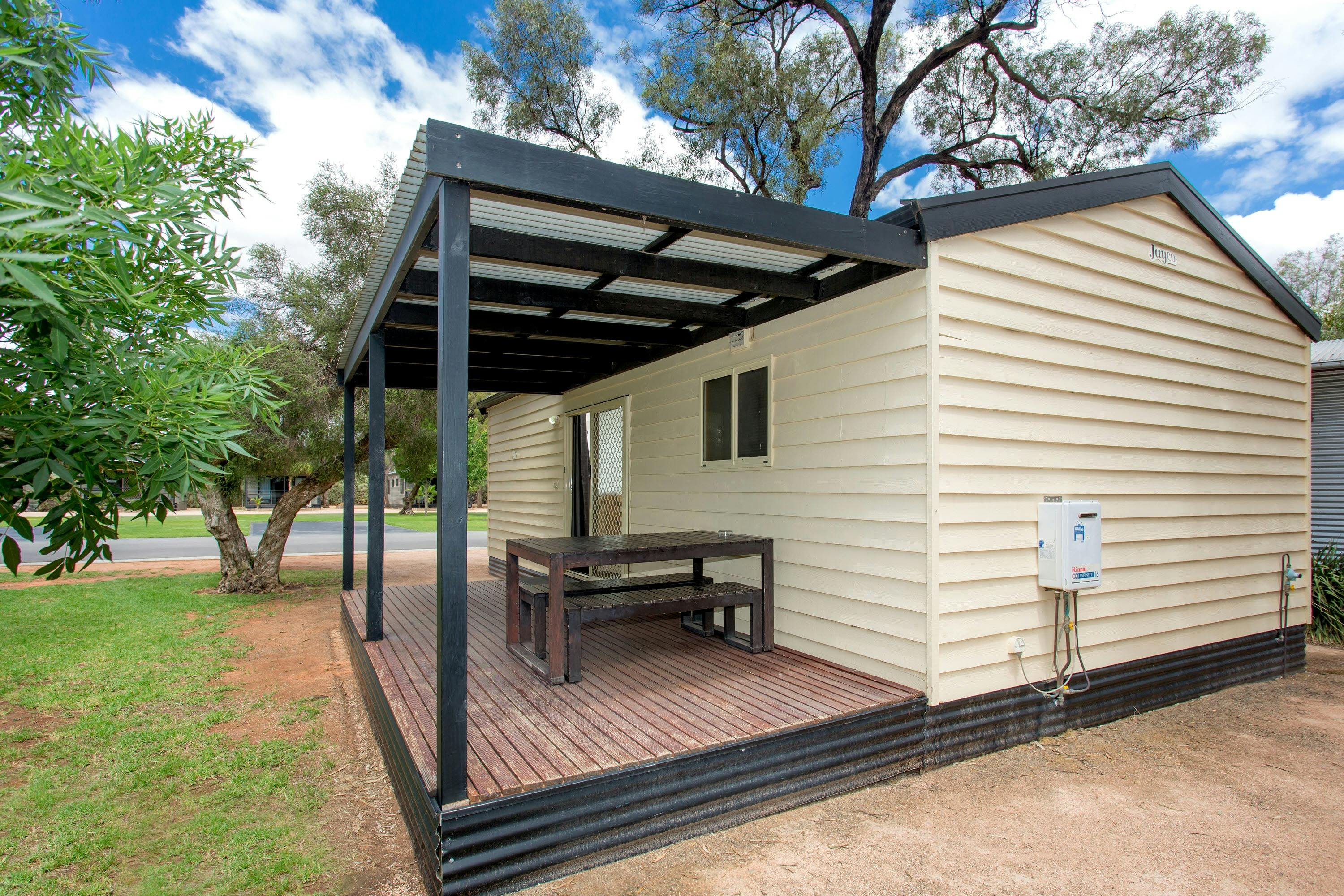 Standard 2 Bedroom Cabin - Sleeps 5