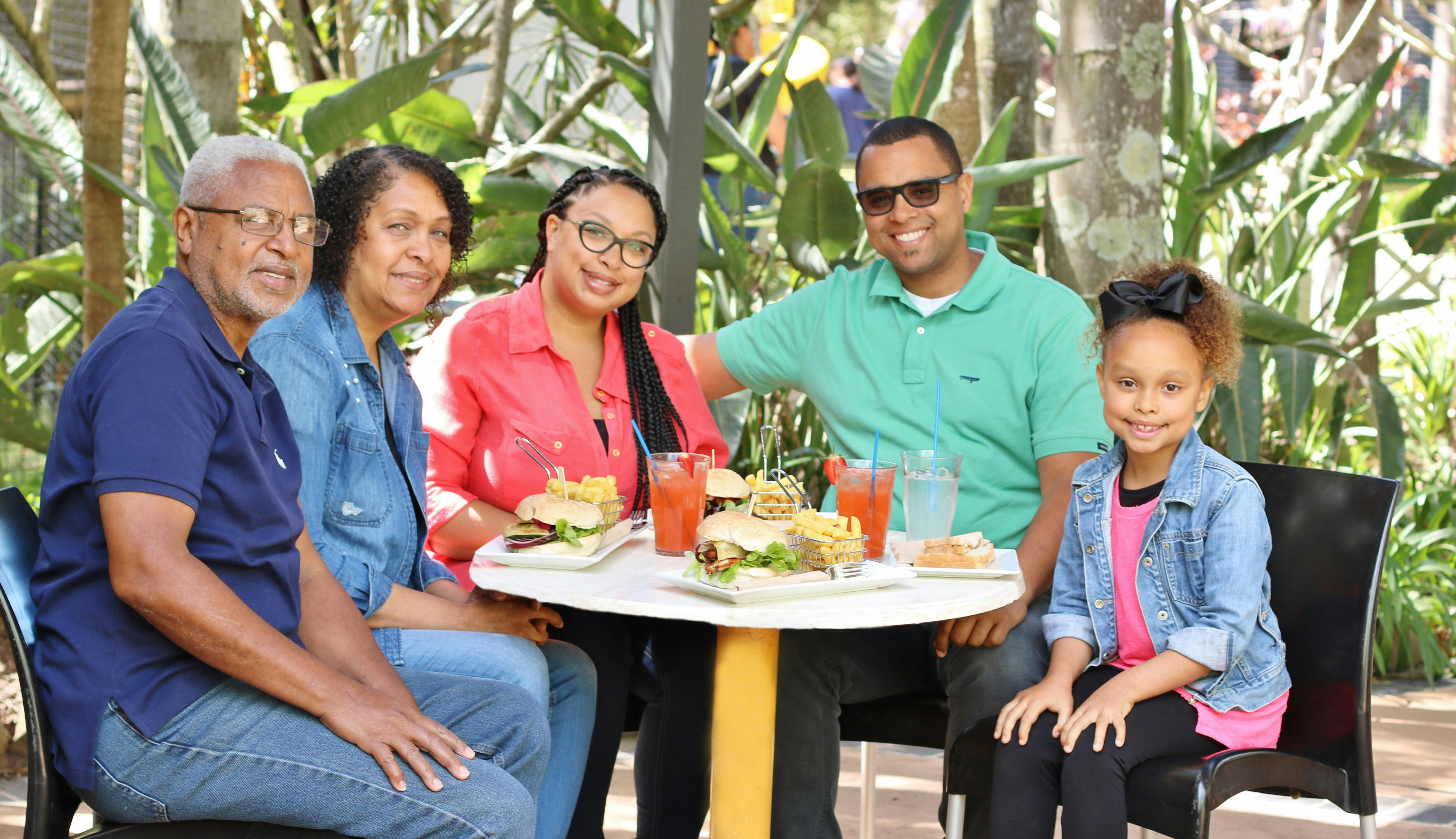 Al Fresco Eating at Billabong Zoo