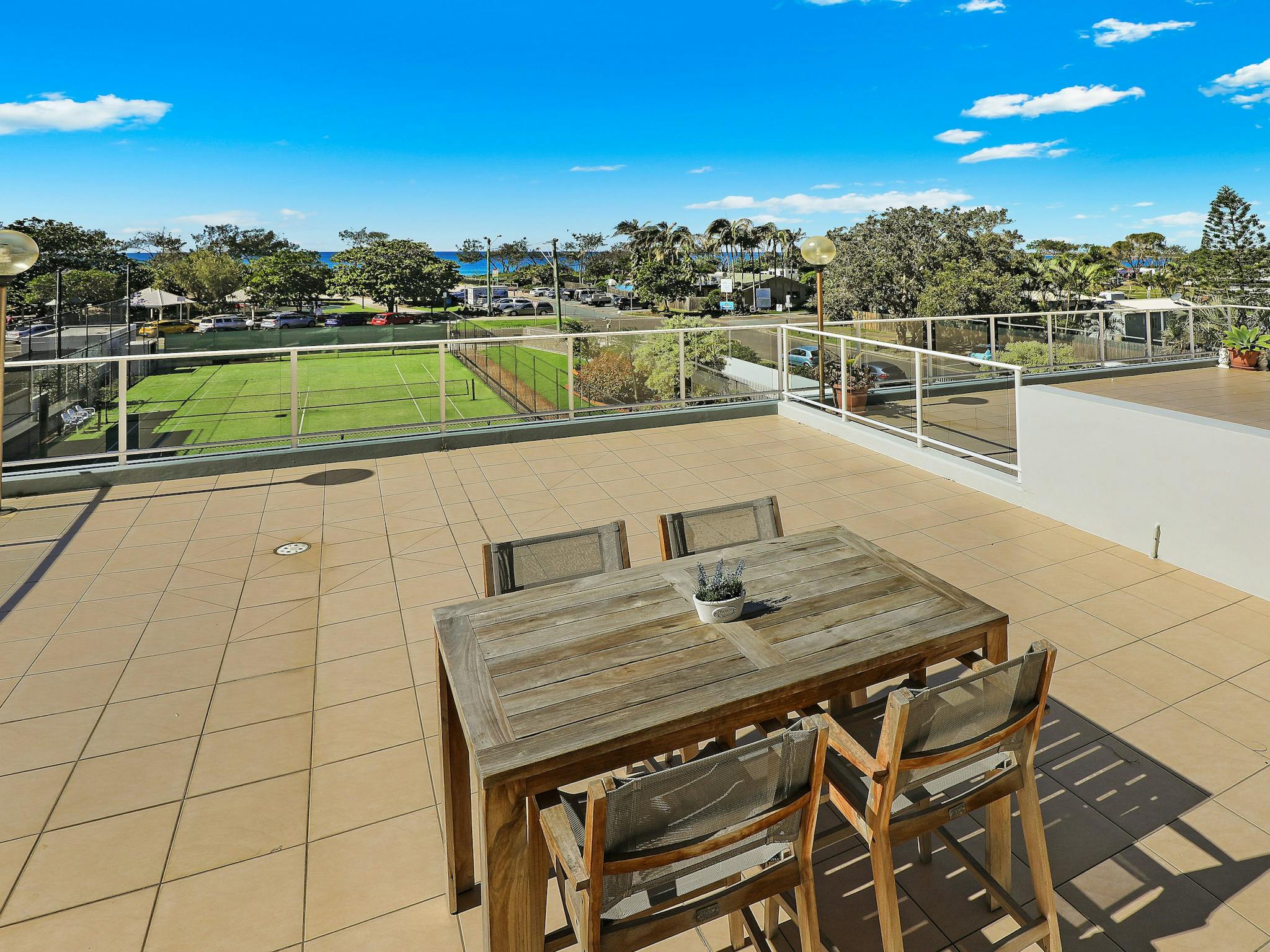2 Bedroom Filtered Ocean View Apartment - balcony 2 Bedroom Filtered Ocean View Apartment - balcony