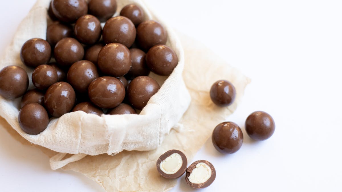 Milk Choc Macs