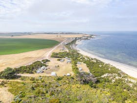 Situated right on foreshore of Wrights Bay