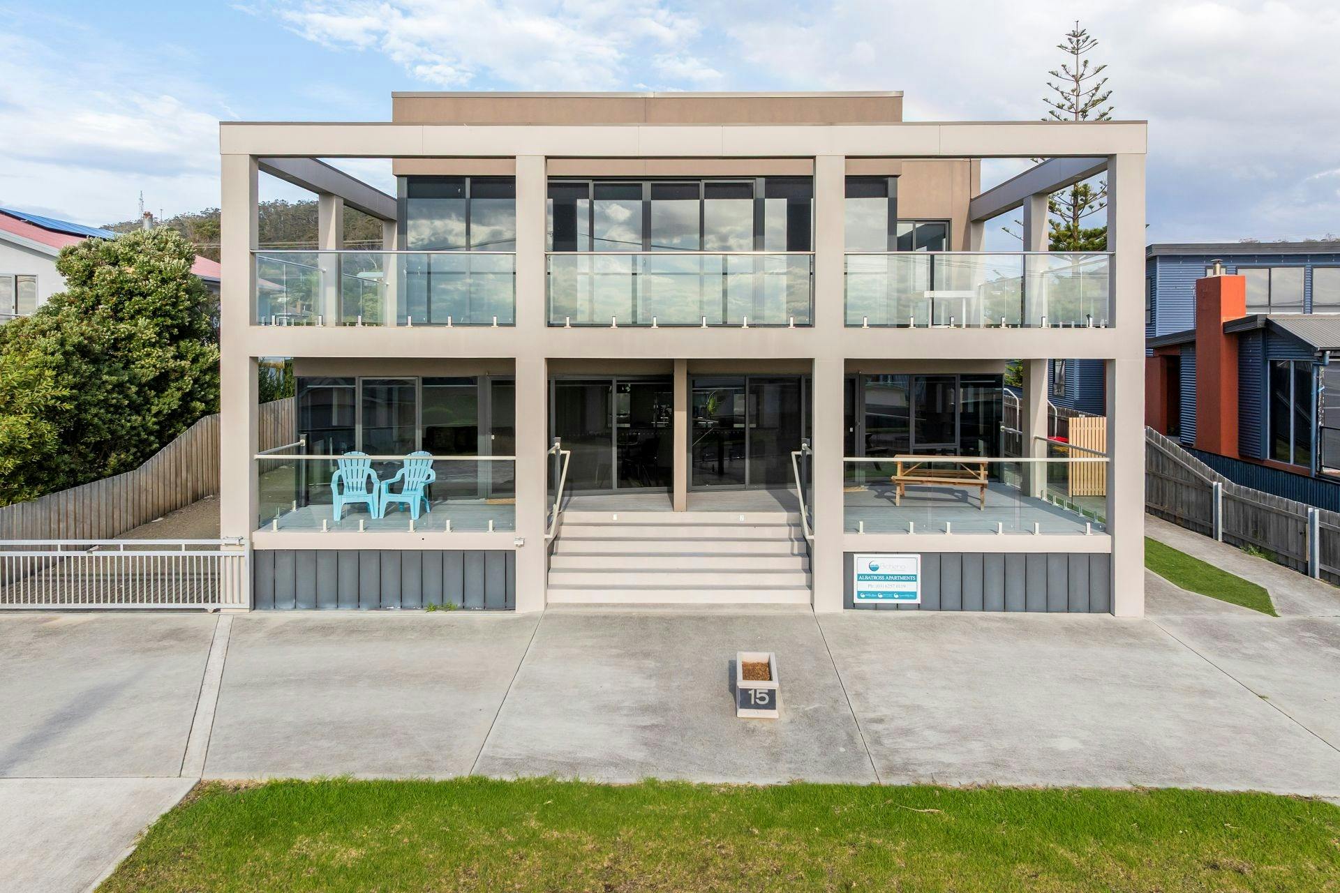 Albatross Apartments, Unit 3