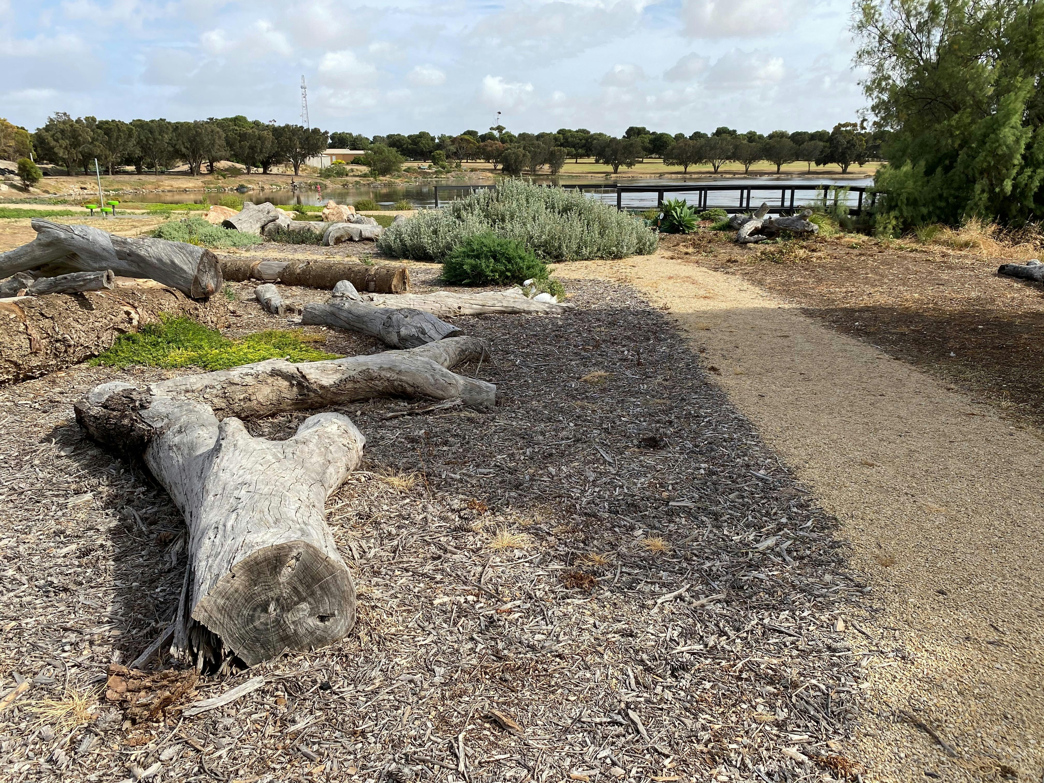 Weaners Flat Reserve – Nature Play Logs and Path
