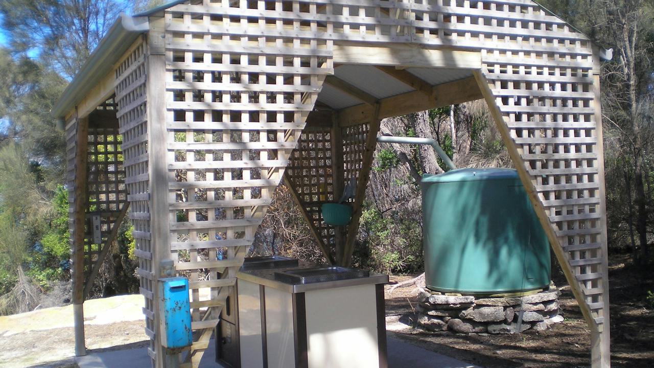 Trousers Point free gas barbecue area