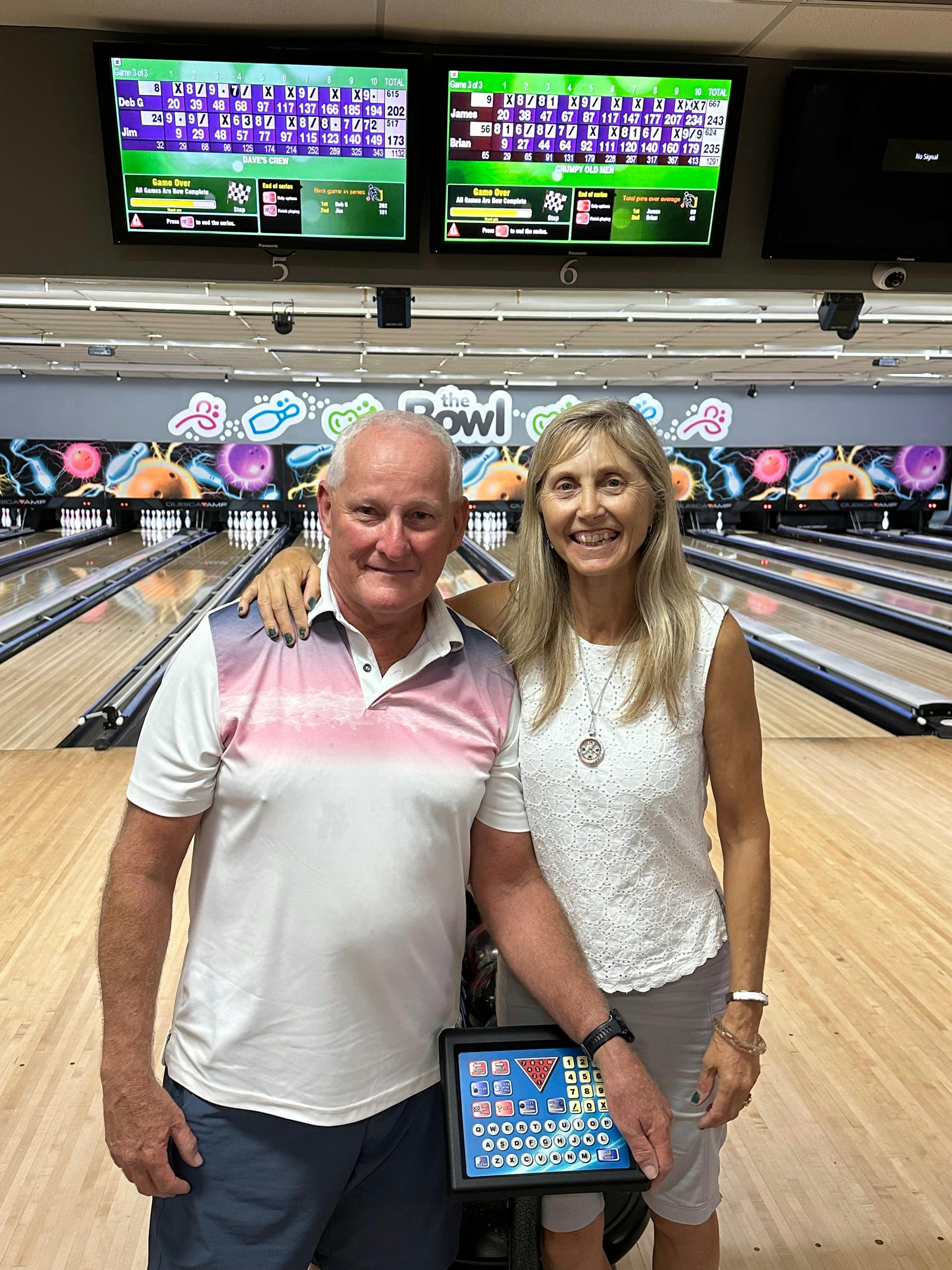 We have plenty of leagues suitable for everyone including mens, women, juniors, seniors, disability.