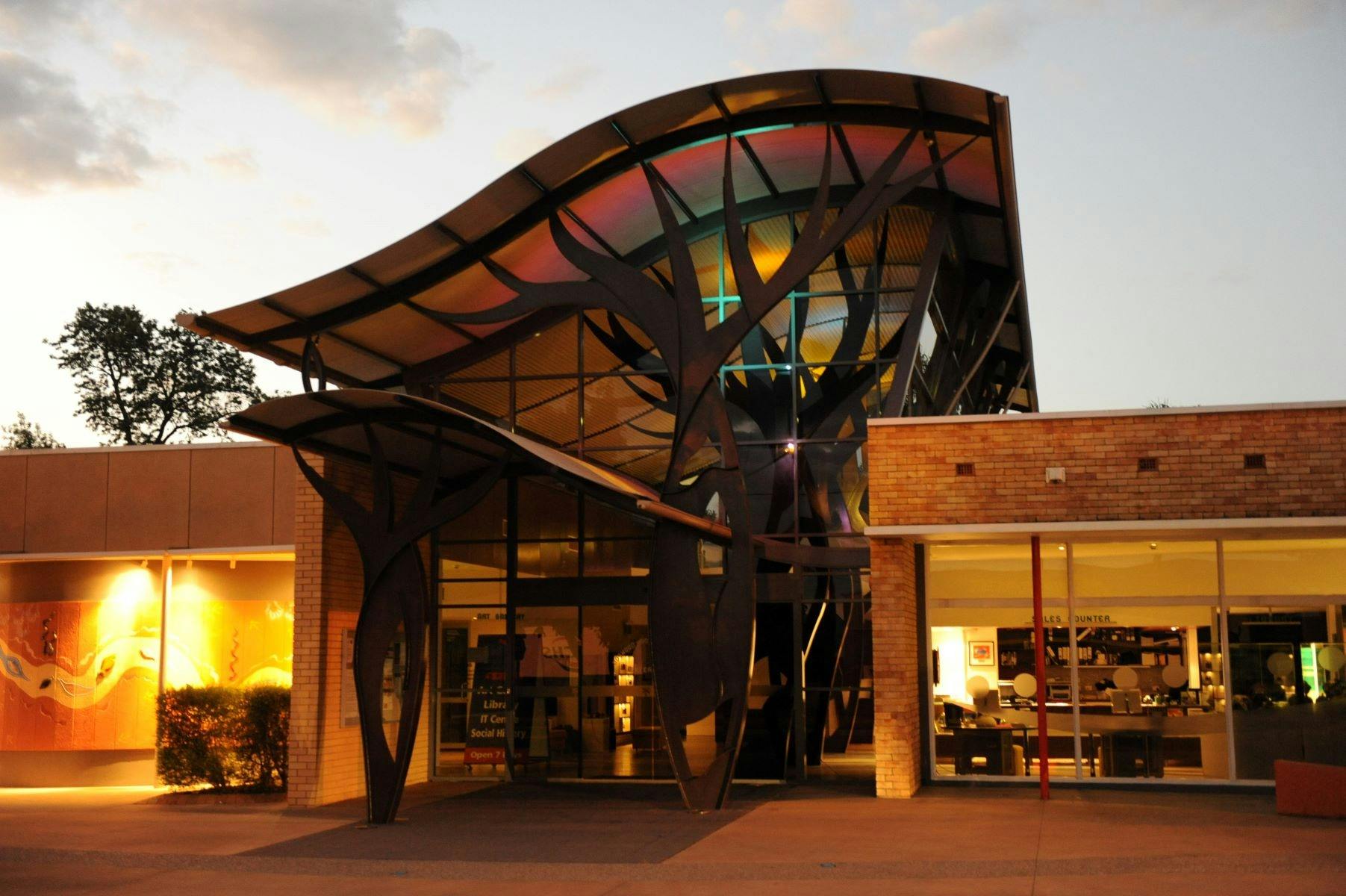 John Mullins Memorial Art Gallery at Dogwood Crossing