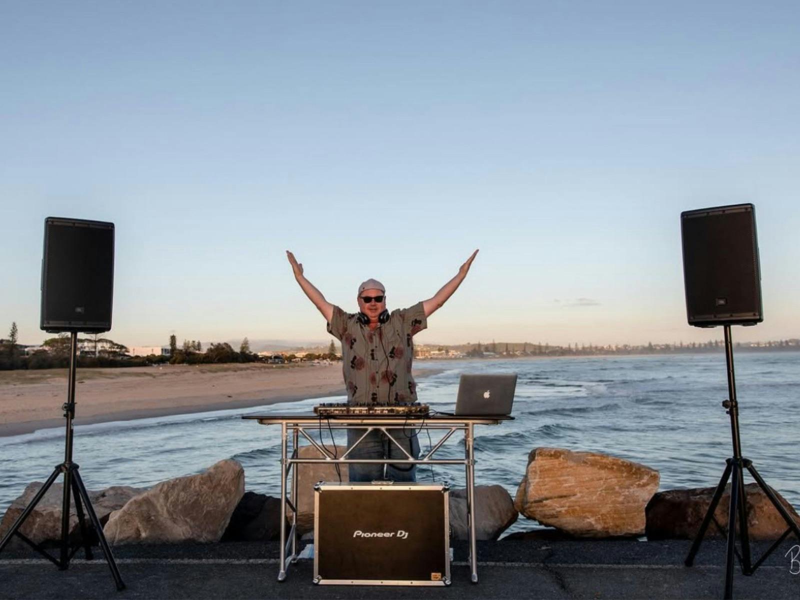 Live Music with DJ Dorfsta