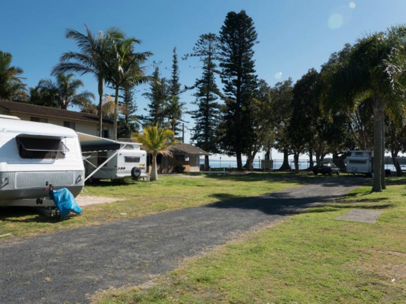 El Lago Waters Tourist Park