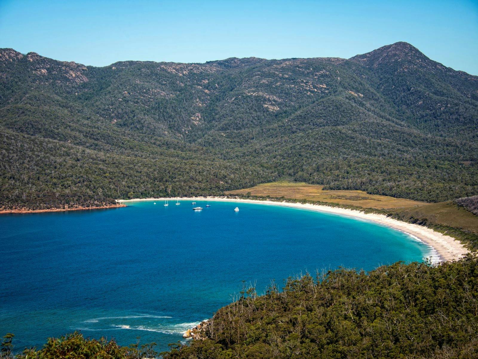 Freycinet National Park - Wineglass Bay Lookout