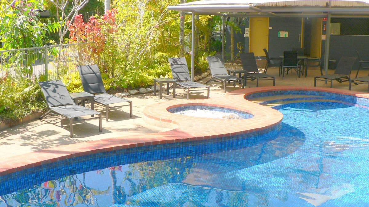 Mango Tree pool