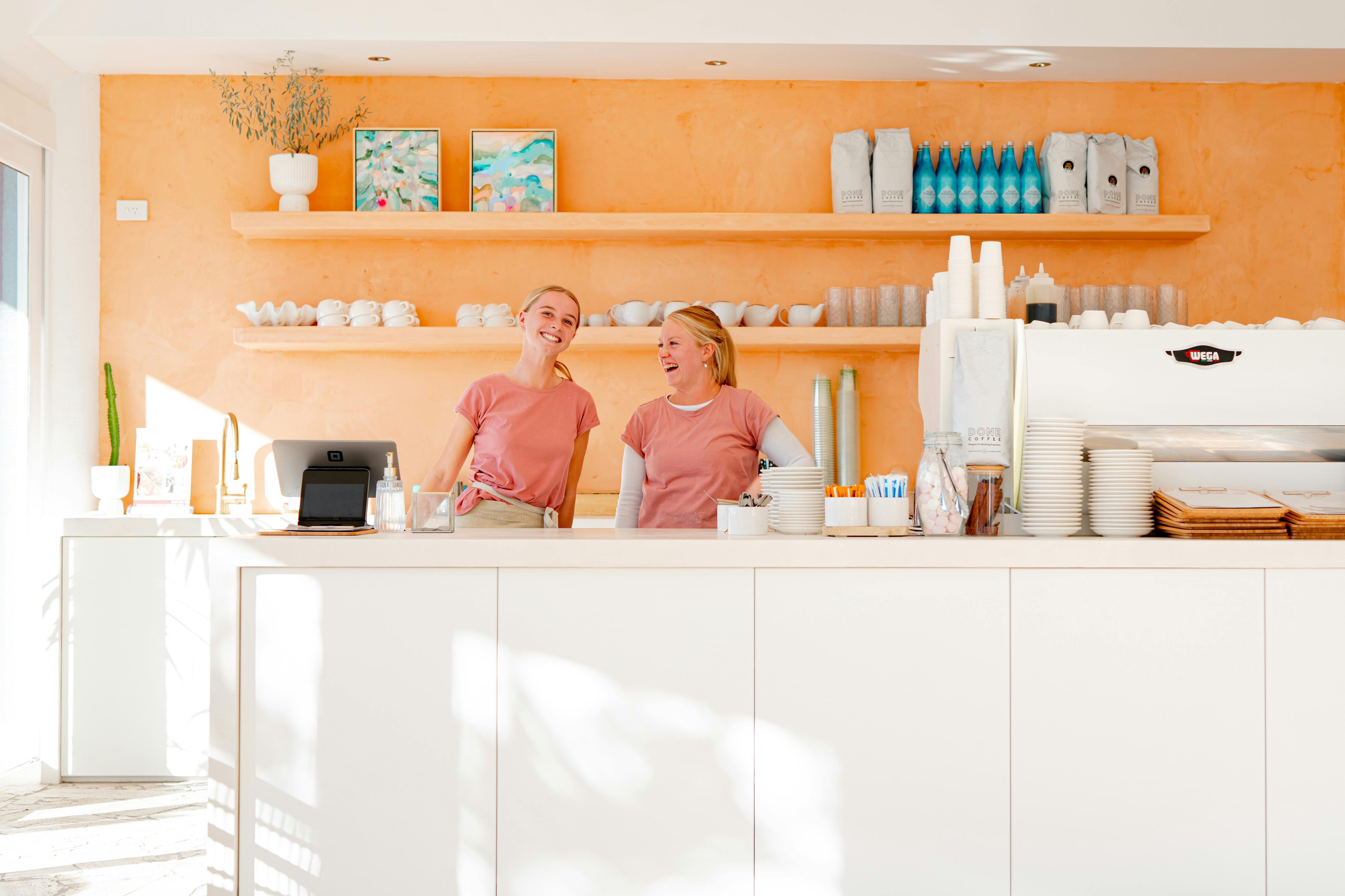 피치월 커피 스태프