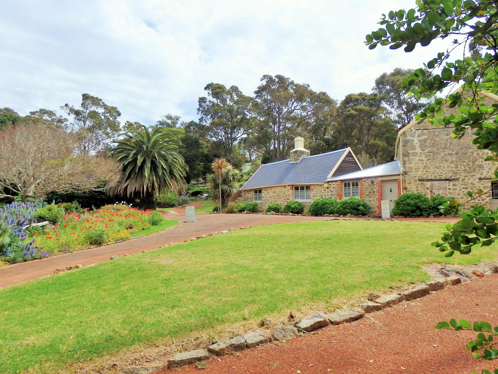 Strawberry Hill at Barmup