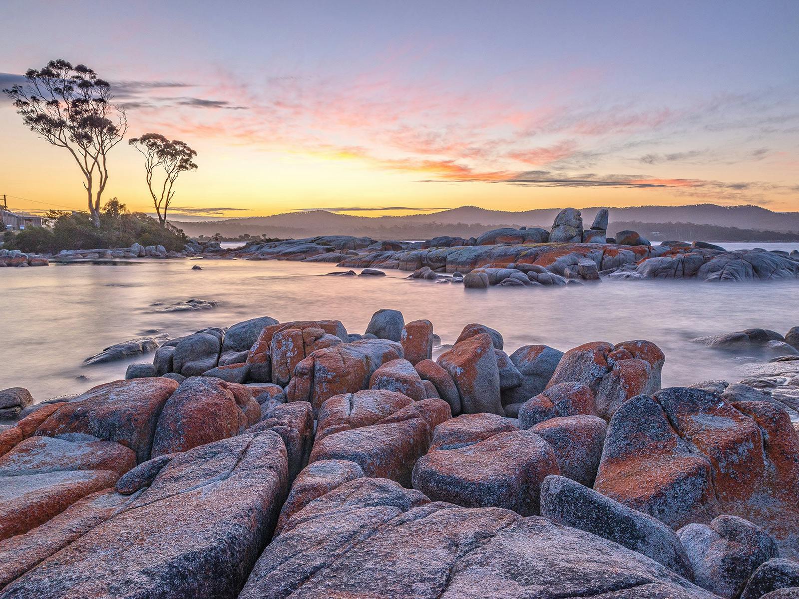 Sunset in the Bay of Fires