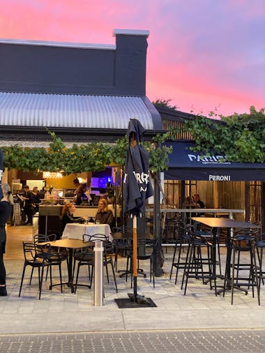 Parisis Restaurant