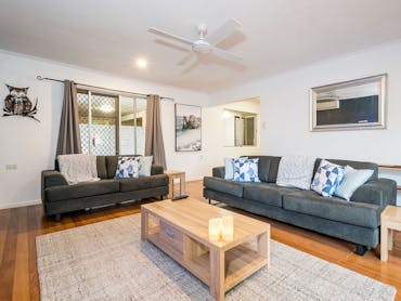 4 Bedroom home in Burleigh - Lounge