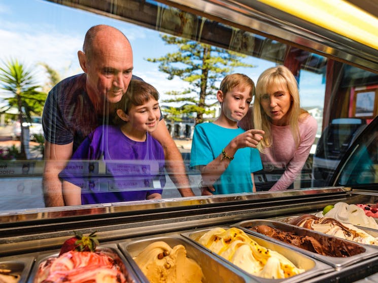 Family looking at ice cream