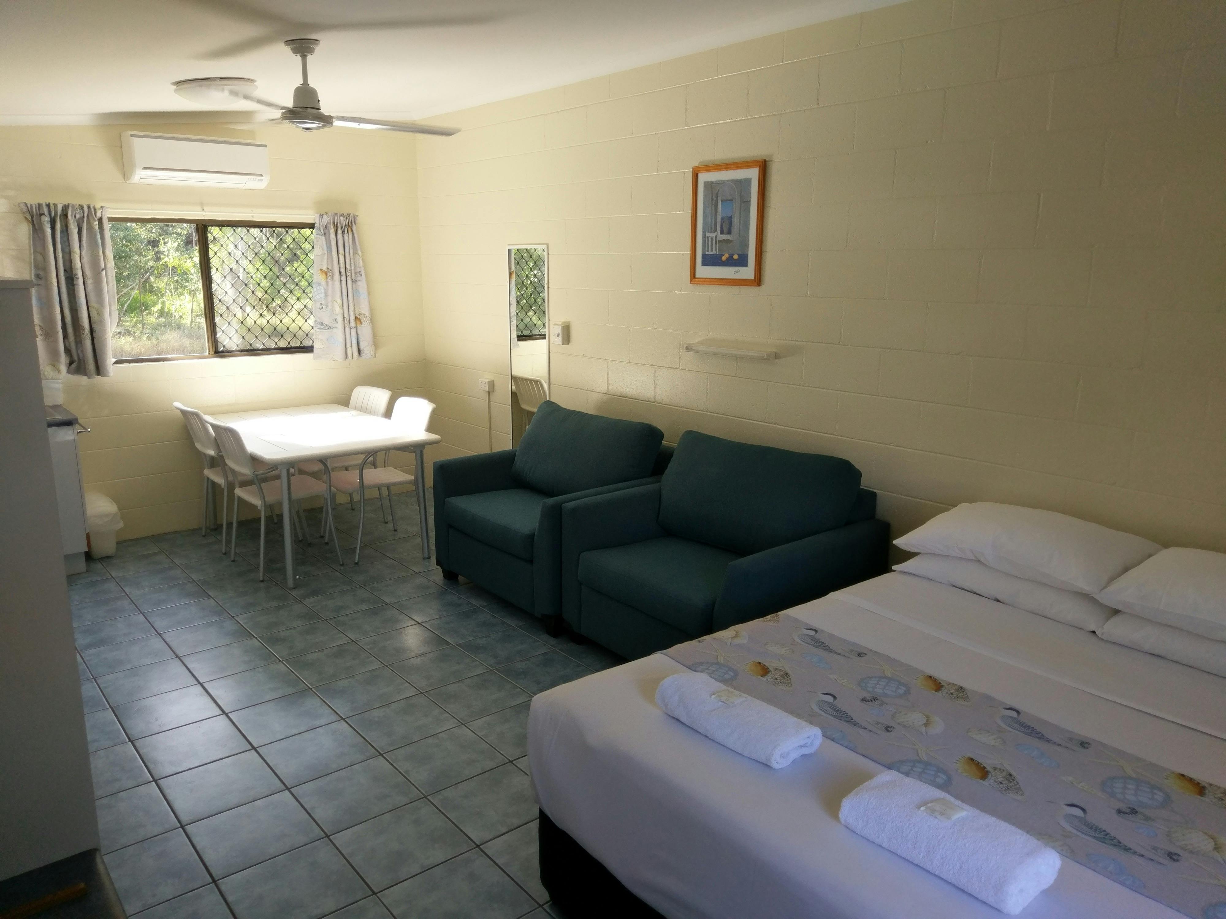 Economy Studio Unit (External Ensuite)