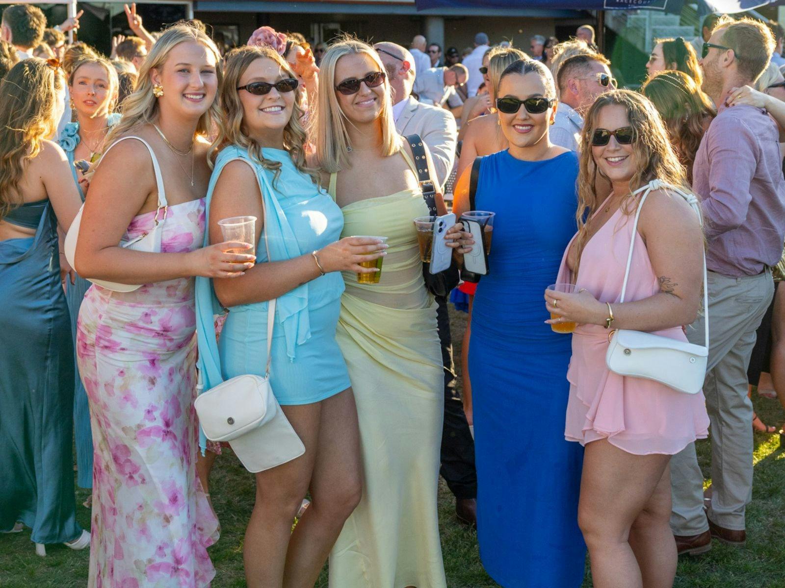 Settlers Arms 'Dungog Cup' Race Day