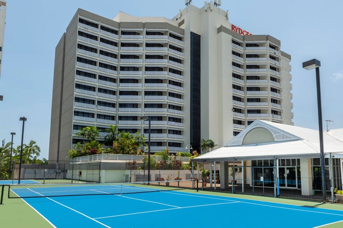Rydges Esplanade Resort Cairns - Tennis Court