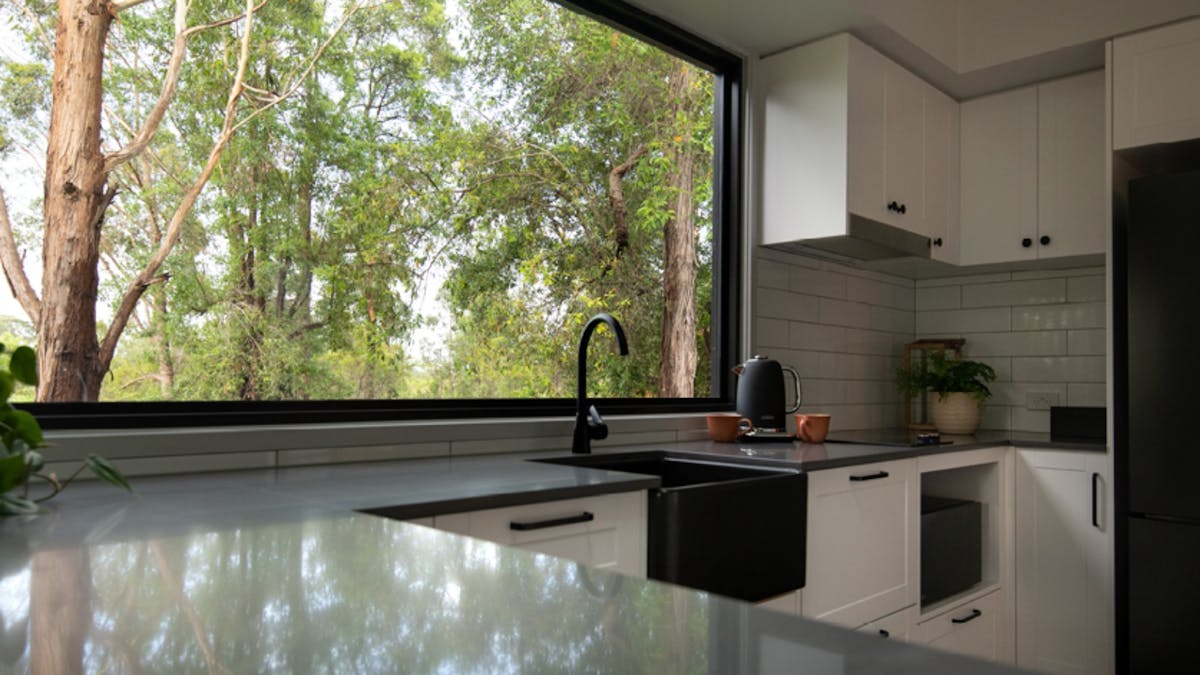 Single Bedroom Cabin - Kitchen