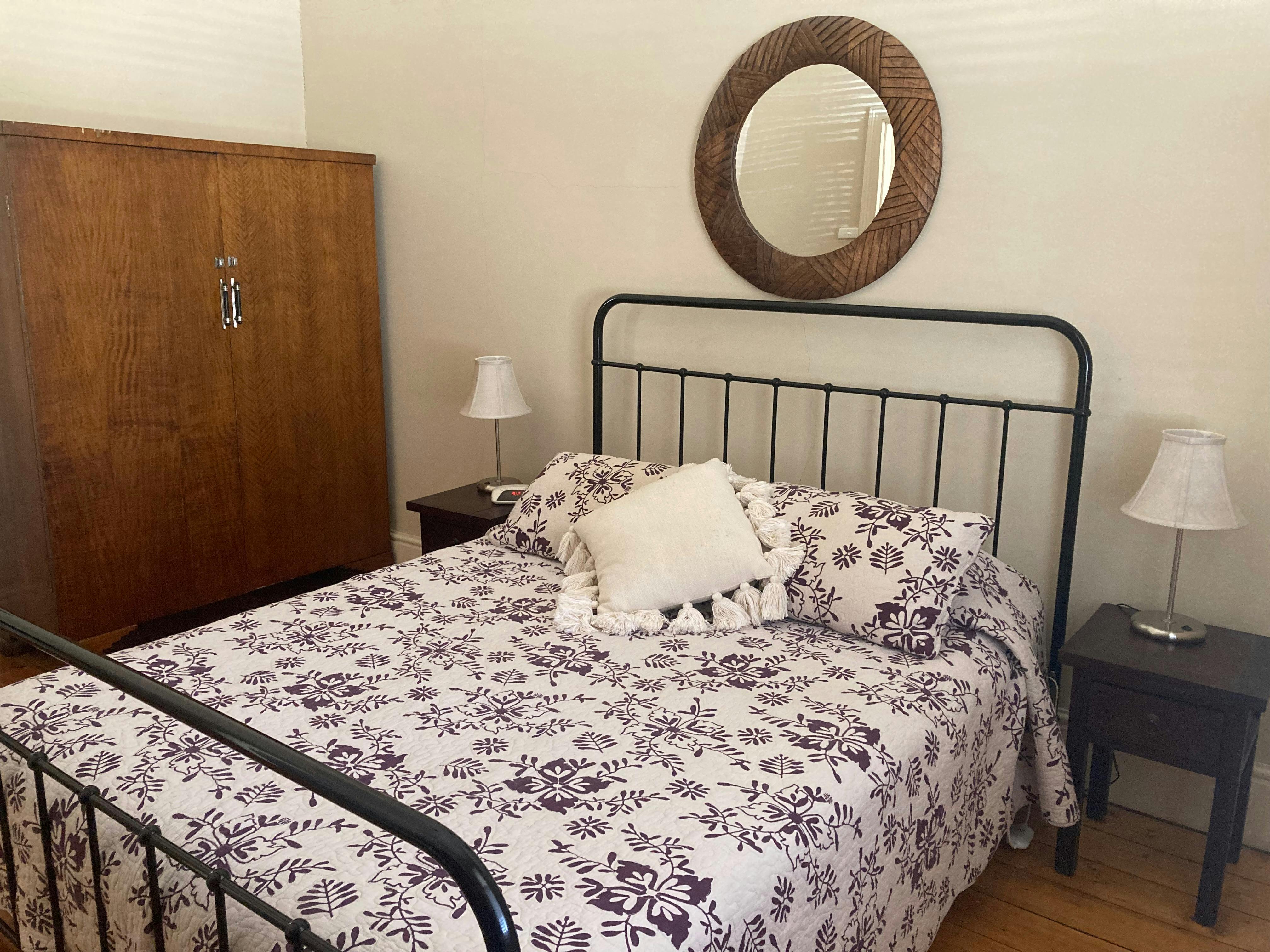 Main bedroom, featuring Queen Bed